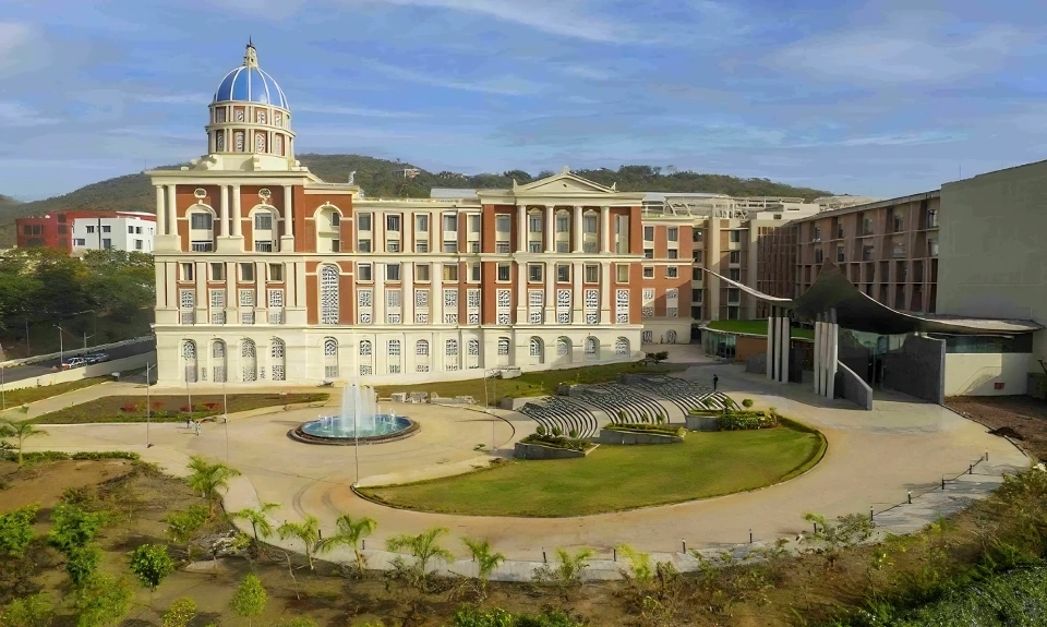 MBBS in Symbiosis Medical College for Women